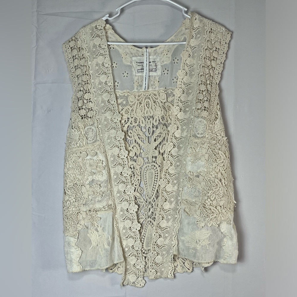 Vintage Johnny Was XS crochet cream, open slouchy vest (H)